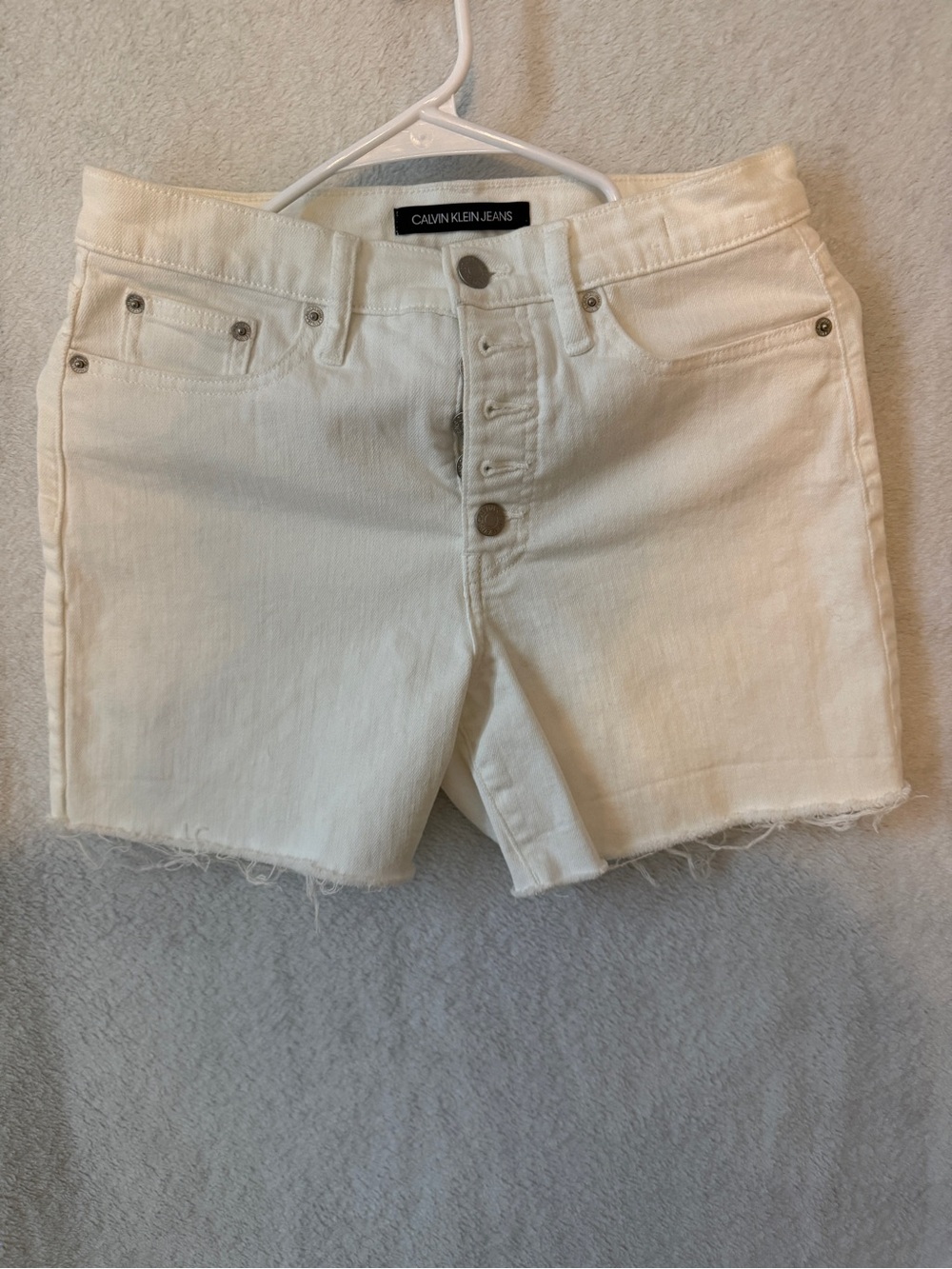 Calvin Klein Jeans Women's White Raw-Hem Denim Shorts